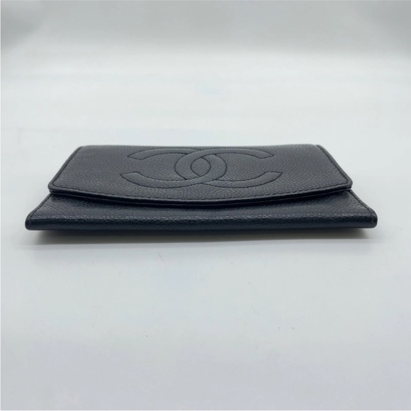 CHANEL Black Textured Leather Wallet - Picture 3 of 8